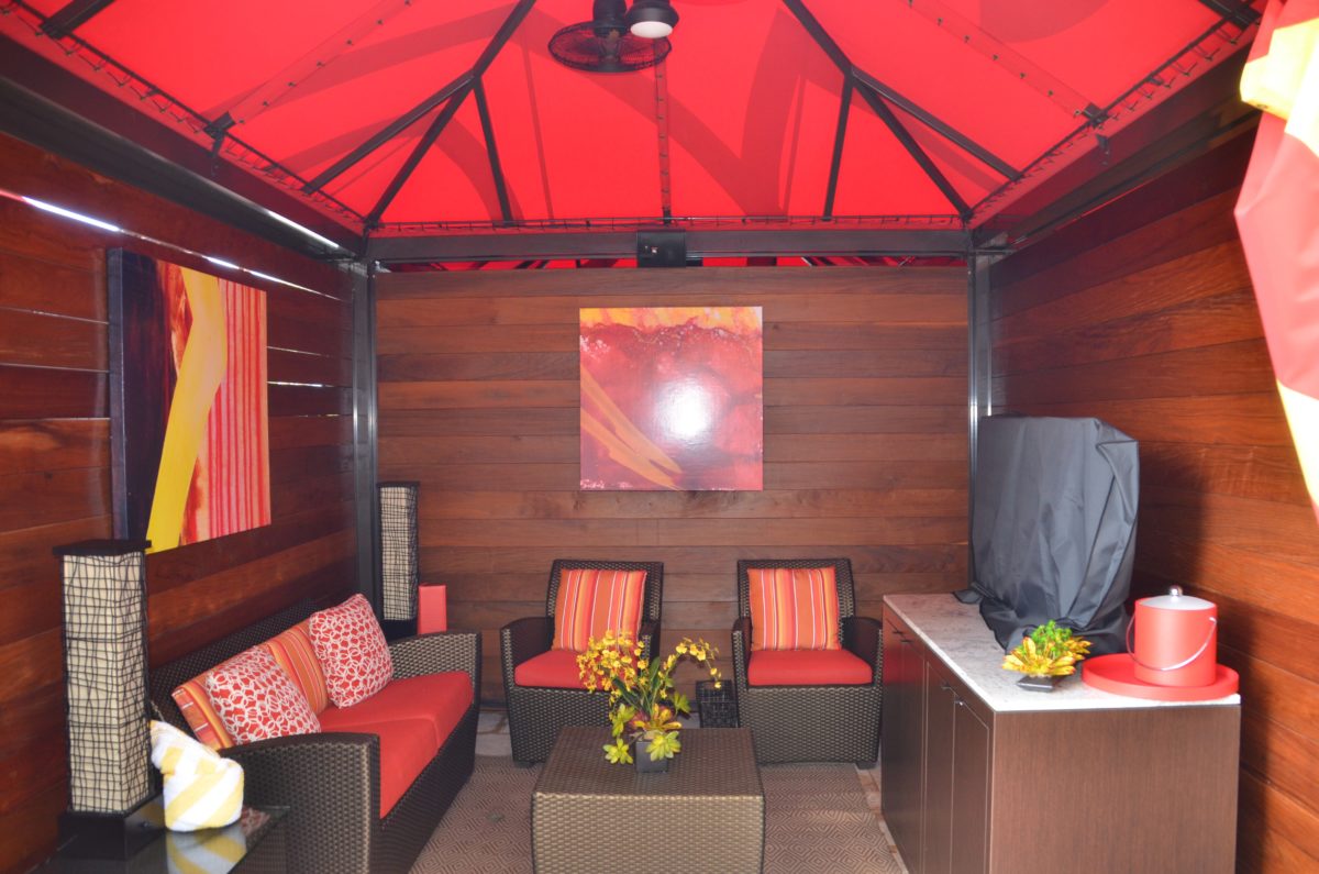 Golden Nugget Pool Cabanas